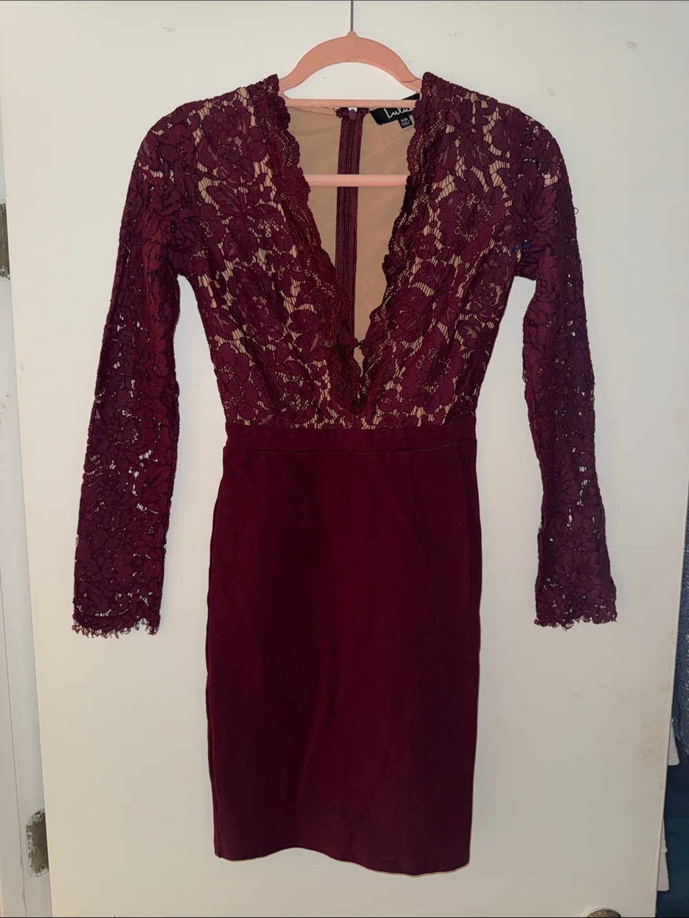 Lulu's Burgundy Lace Long-Sleeve V-Neck Sheath Dress